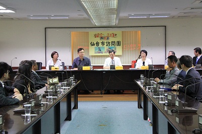 台南市議会への表敬訪問の様子