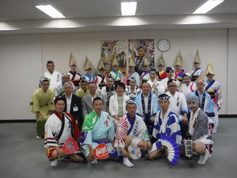 徳島親善訪問団が仙台市長を表敬訪問した際の集合写真