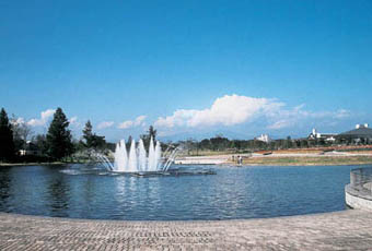 泉ヶ池の噴水の写真