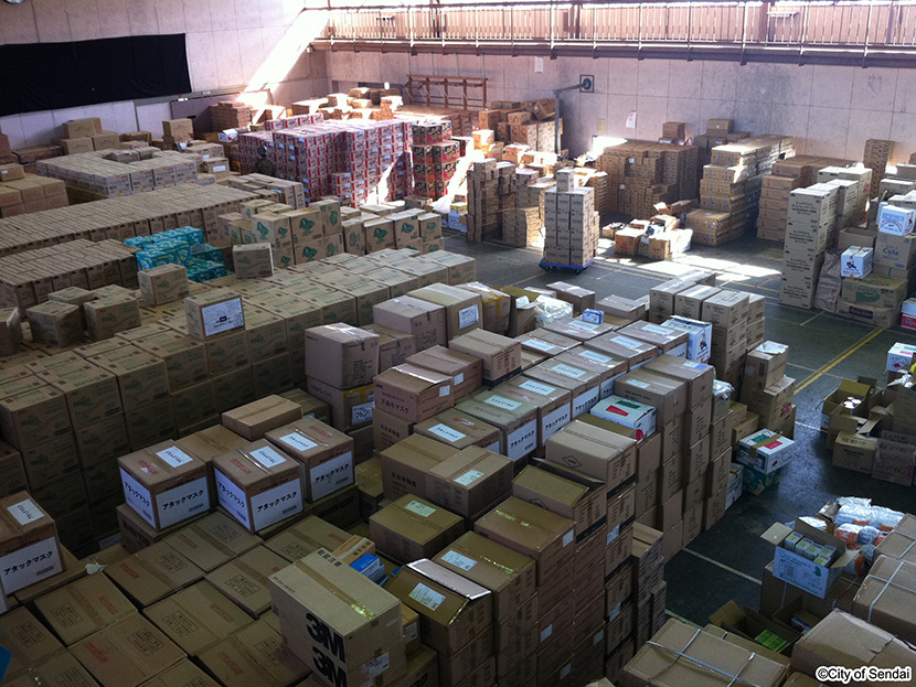 画像：支援物資の配送拠点となった宮城県消防学校体育館