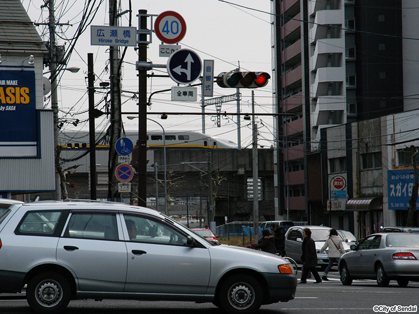 画像：停止したままの東北新幹線