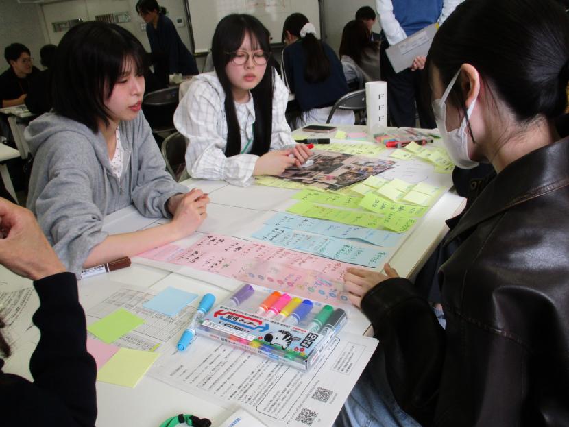 定例会の様子