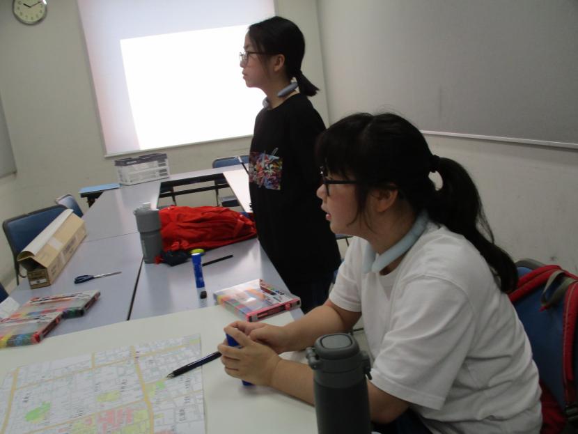 定例会の様子