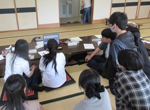 4年の振り返りを確認中