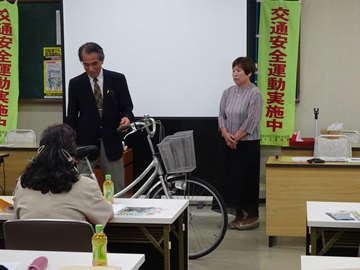自転車点検実技の様子
