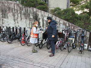 飲酒運転禁止の広報活動の様子