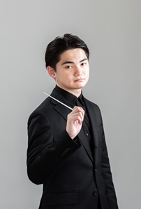 指揮者　東尾　多聞