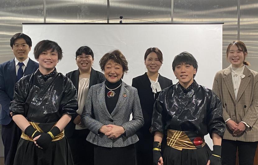 隊員と市長