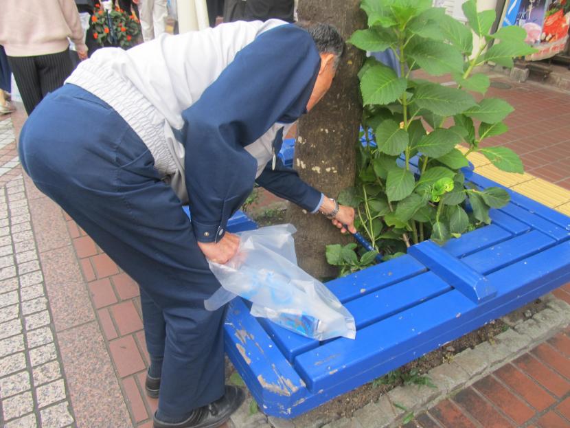 2019秋のポイ捨てキャンペーンごみ拾い写真