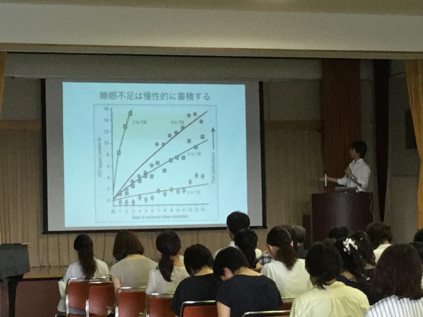 写真：平成27年度健康教育研修会上野太郎先生の講演の様子