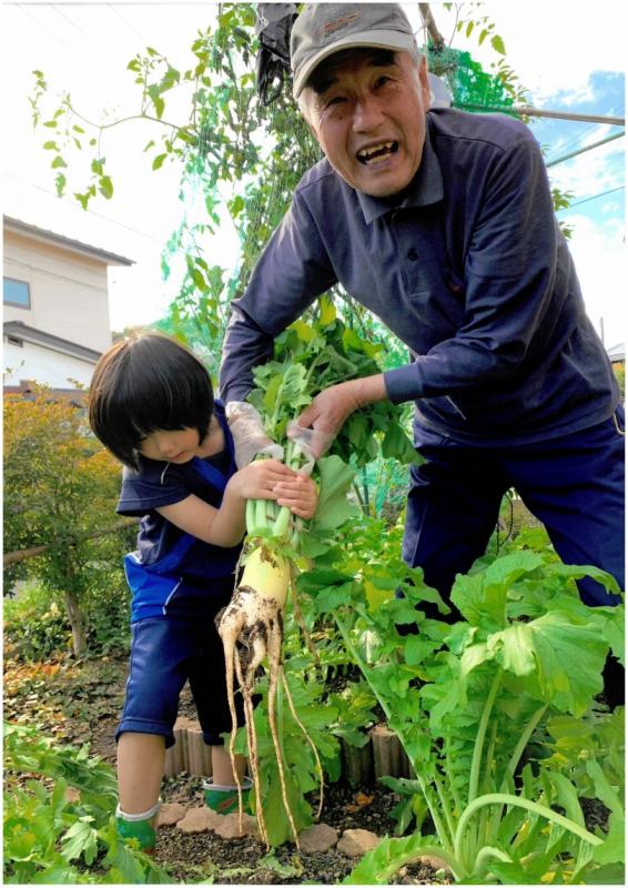 特別賞（きっと味もモンスター級で賞）　「おばけ大根、ひいたー！！」