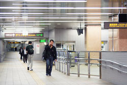 地下鉄南北線　泉中央駅