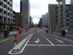 都市計画道路　東八番丁中江線写真