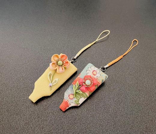 つまみ細工で梅の花のミニ羽子板をつくろう