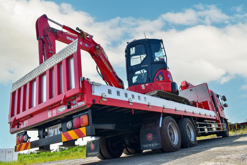 重機搬送車3