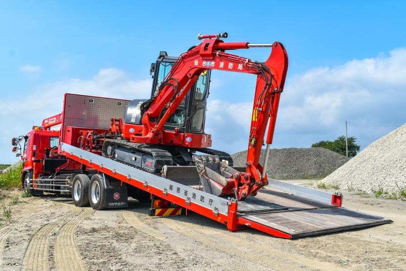 重機搬送車4