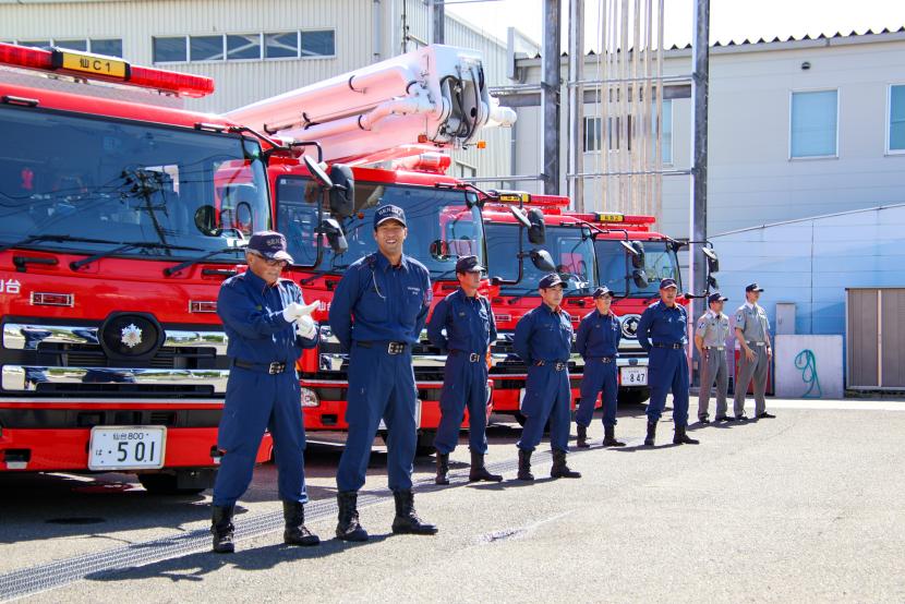 高所放水車・大型化学車・泡原液搬送車3