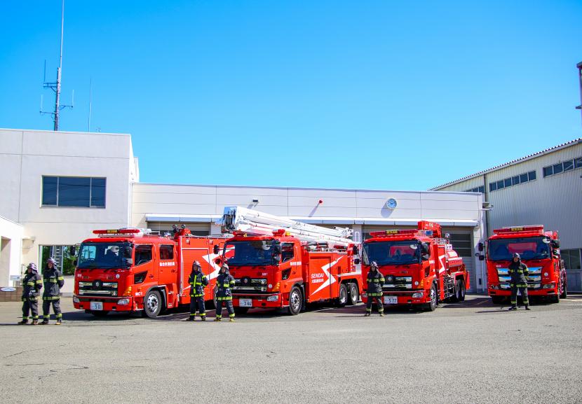 高所放水車・大型化学車・泡原液搬送車4