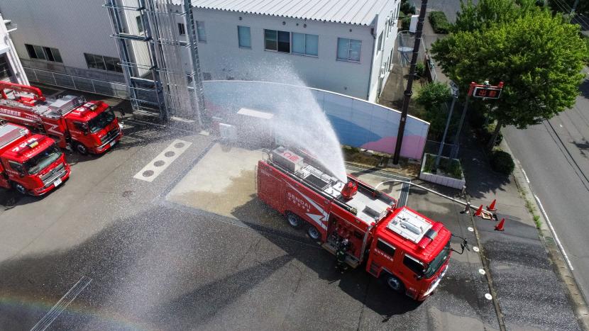 高所放水車・大型化学車・泡原液搬送車2