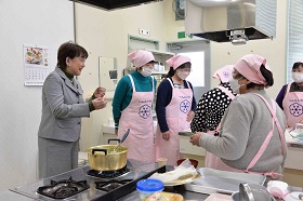 塩分濃度測定会の様子1