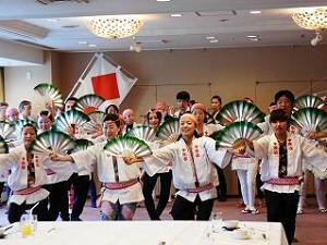 写真/すずめ踊り