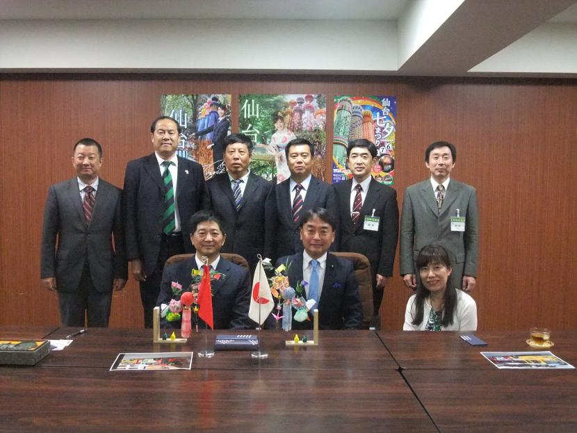 仙台市議会へ表敬訪問1