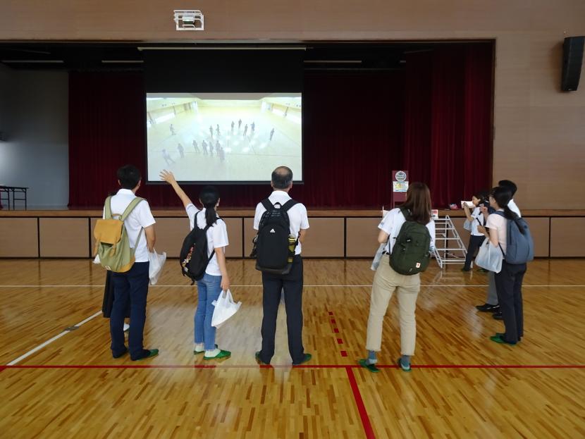 視察の様子