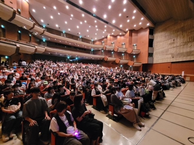 ステージ会場