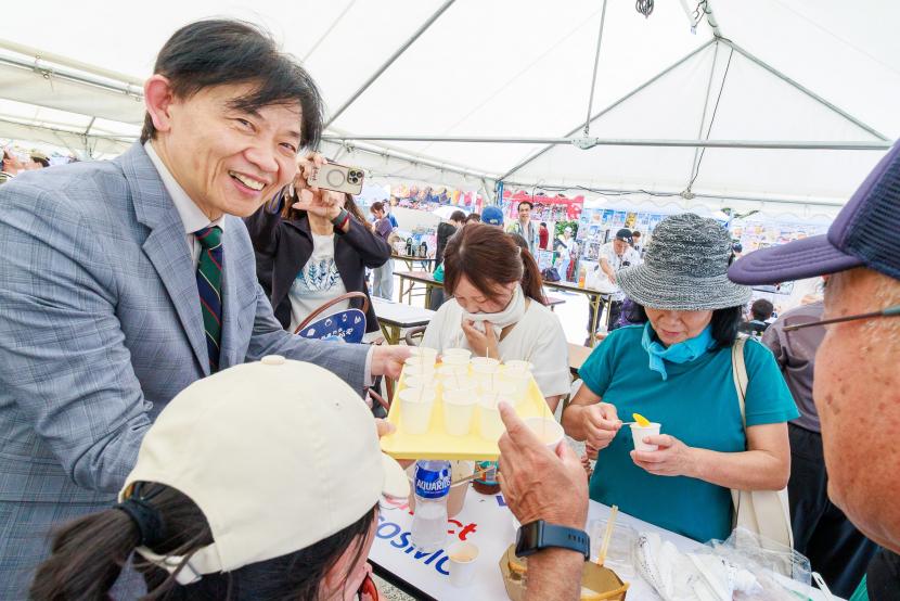 試食配布