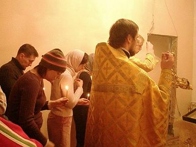 ニコライ・ヤポンスキー教会での祈祷