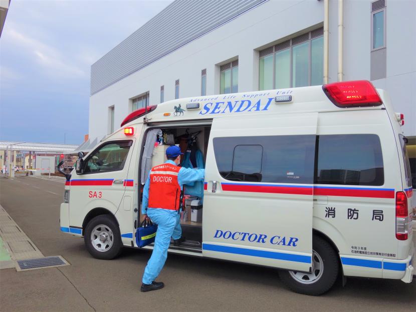 ドクターカー画像
