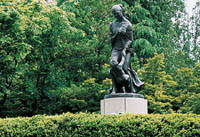 「平和祈念像」の写真