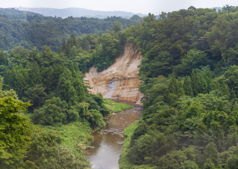熊ケ根橋付近　深い峡谷