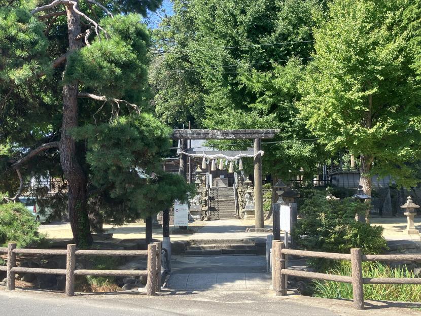 「お多賀様」の参道