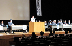 市長があいさつをしている様子