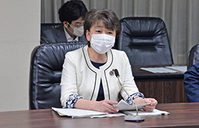 会議における市長の様子1