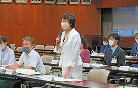 協議会における市長の様子2