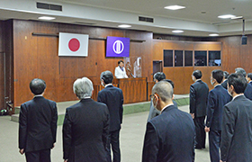 年頭市長訓示を行う市長の様子1