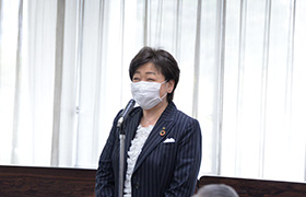 議員連盟発足式における市長の様子2