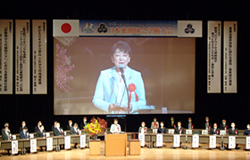 あいさつの様子