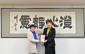 贈呈の様子