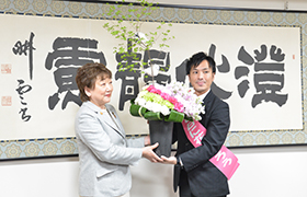 花束贈呈