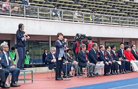市長が挨拶する様子