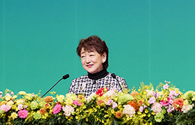 11141あいさつする市長