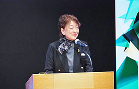 1111あいさつする市長