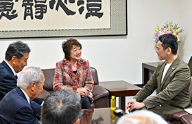 1202表敬懇談の様子