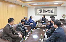 0127感謝状贈呈式懇談の様子