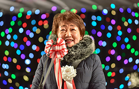 0119点灯式あいさつする市長