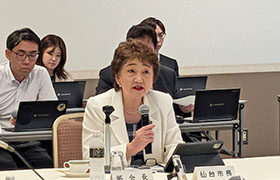 市長アップ