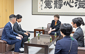 懇談の様子